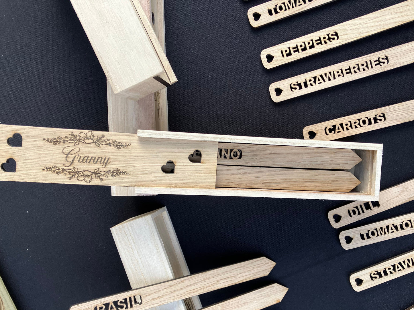 12 plant and vegetable labels with personalised box